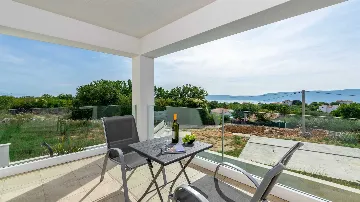 Contemporary Villa in Linardici with Private Pool