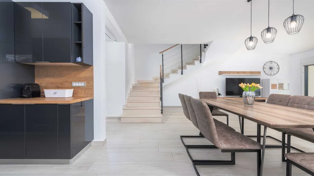 Contemporary Villa in Linardici with Private Pool