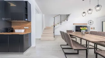 Contemporary Villa in Linardici with Private Pool