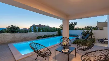 Contemporary Villa in Linardici with Private Pool