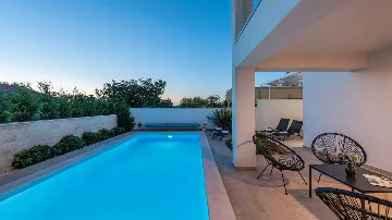 Contemporary Villa in Linardici with Private Pool