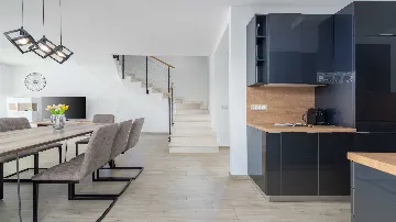 Contemporary 3-Bedroom Villa with Private Pool in Linardici