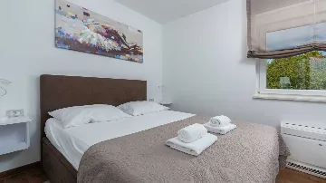 Contemporary 3-Bedroom Villa with Private Pool in Linardici