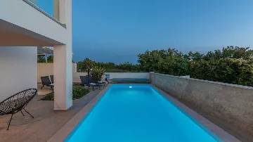 Contemporary 3-Bedroom Villa with Private Pool in Linardici