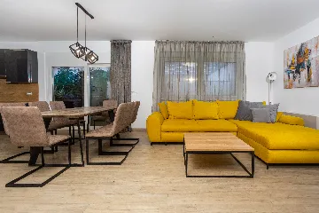 Contemporary 3-Bedroom Villa with Private Pool in Linardici