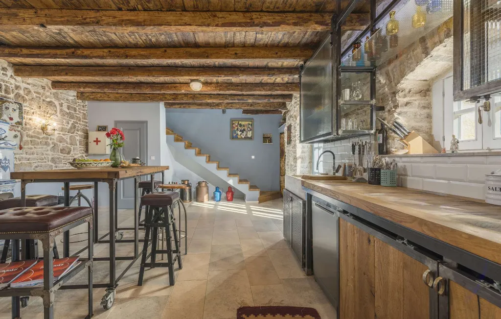 Villa with Pool in Foli, Croatia for 10 Guests
