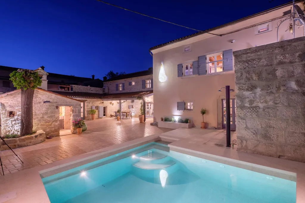 Villa with Pool in Foli, Croatia for 10 Guests