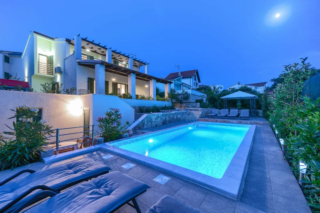 Razanj Holiday House with Heated Pool for Up to 10