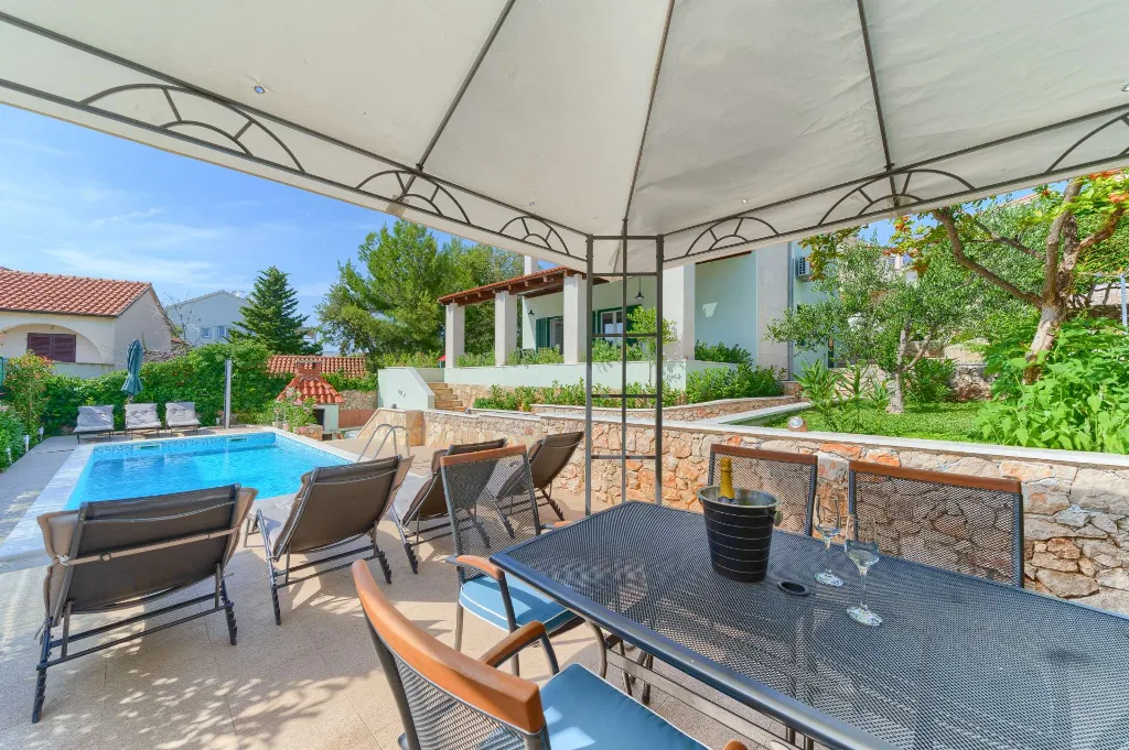 Razanj Holiday House with Heated Pool for Up to 10