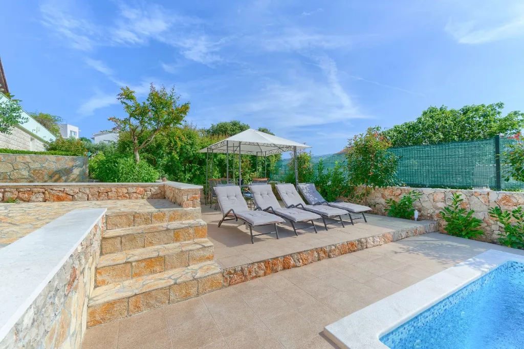 Razanj Holiday House with Heated Pool for Up to 10