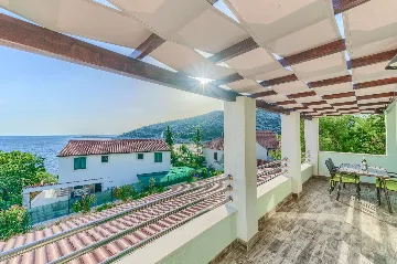 Razanj Holiday House with Heated Pool for Up to 10