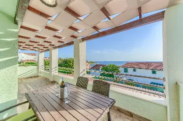 Razanj Holiday House with Heated Pool for Up to 10