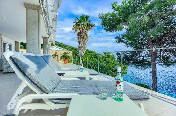 Beachfront Villa in Hvar for 12 Guests with Pool