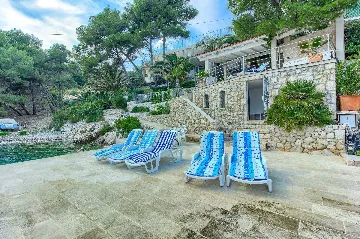 Beachfront Villa in Hvar for 12 Guests with Pool