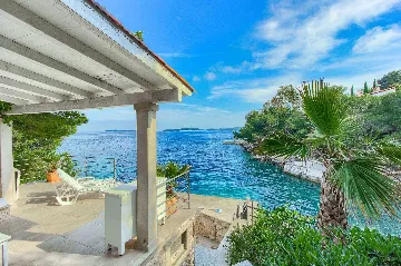 Beachfront Villa in Hvar for 12 Guests with Pool