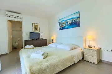 Beachfront Villa in Hvar for 12 Guests with Pool