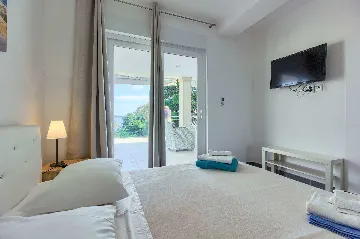 Beachfront Villa in Hvar for 12 Guests with Pool
