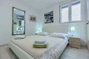 Beachfront Villa in Hvar for 12 Guests with Pool