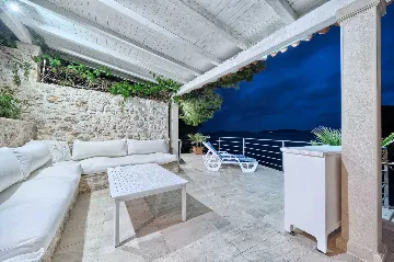 Beachfront Villa in Hvar for 12 Guests with Pool