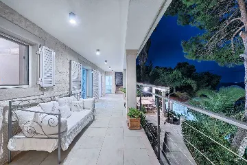 Beachfront Villa in Hvar for 12 Guests with Pool