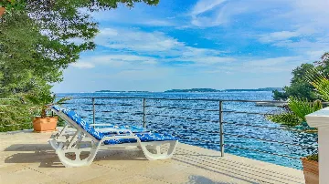 Beachfront Villa in Hvar for 12 Guests with Pool