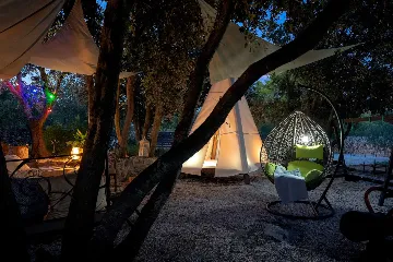 Stone Holiday House with Heated Pool in Stari Grad