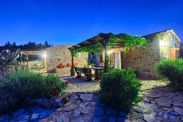 Stone Holiday House with Heated Pool in Stari Grad