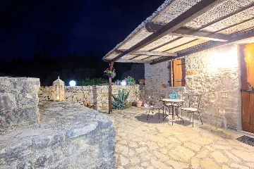 Stone Holiday House with Heated Pool in Stari Grad