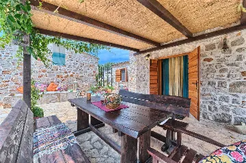 Stone Holiday House with Heated Pool in Stari Grad