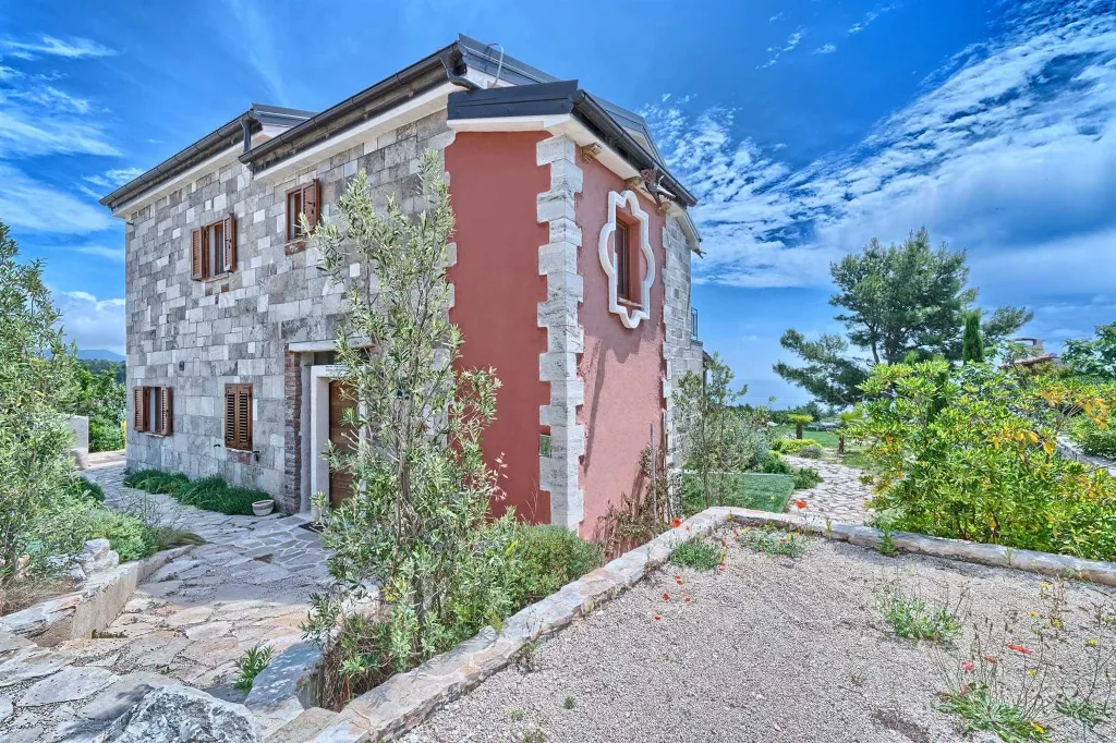 Hvar 4-Bedroom Villa with Infinity Heated Pool