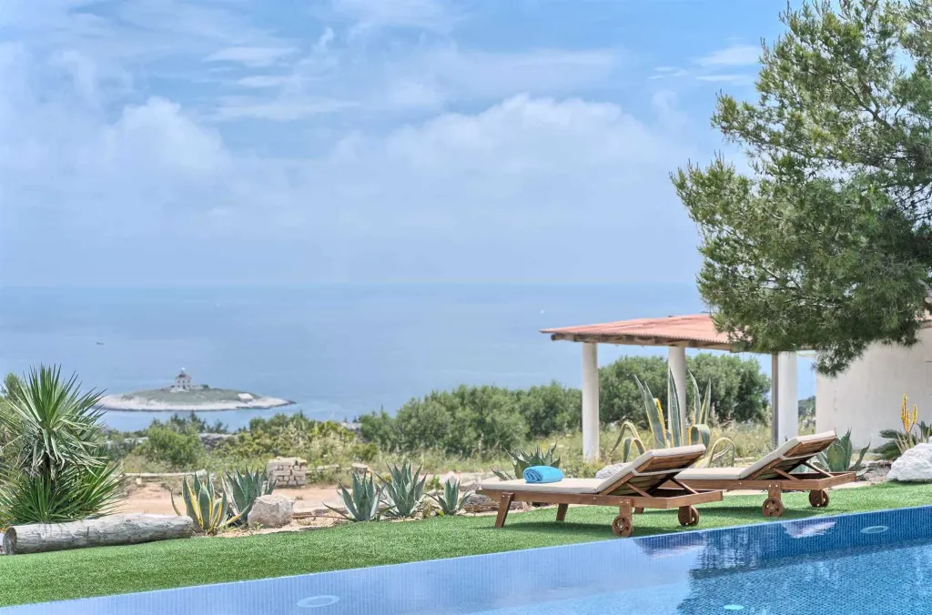 Hvar 4-Bedroom Villa with Infinity Heated Pool