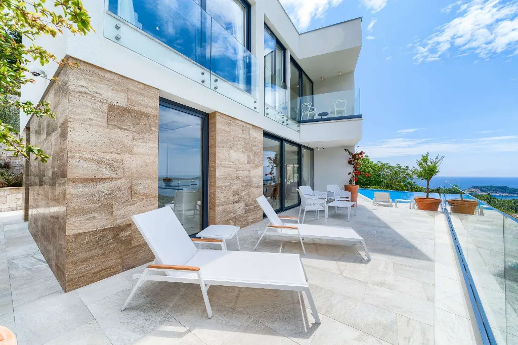 4-Bedroom Villa in Hvar for Up to 8 Guests