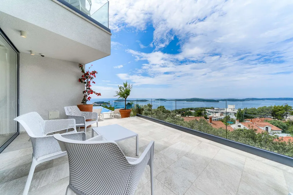 4-Bedroom Villa in Hvar for Up to 8 Guests