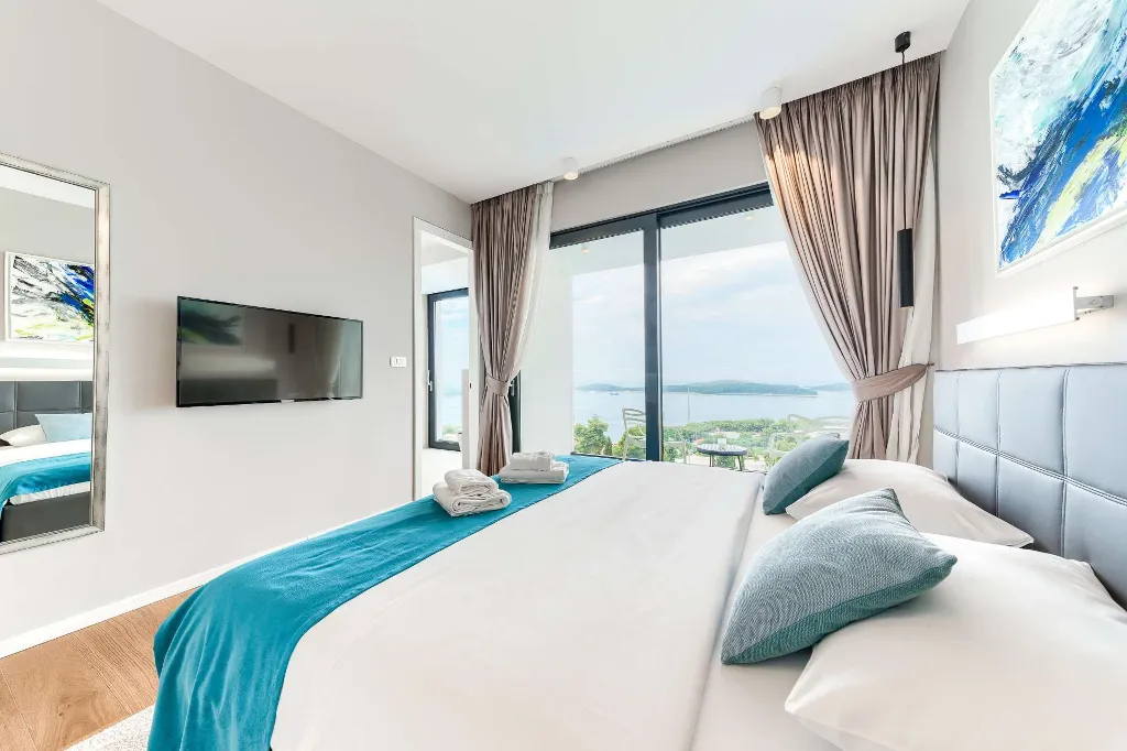 4-Bedroom Villa in Hvar for Up to 8 Guests