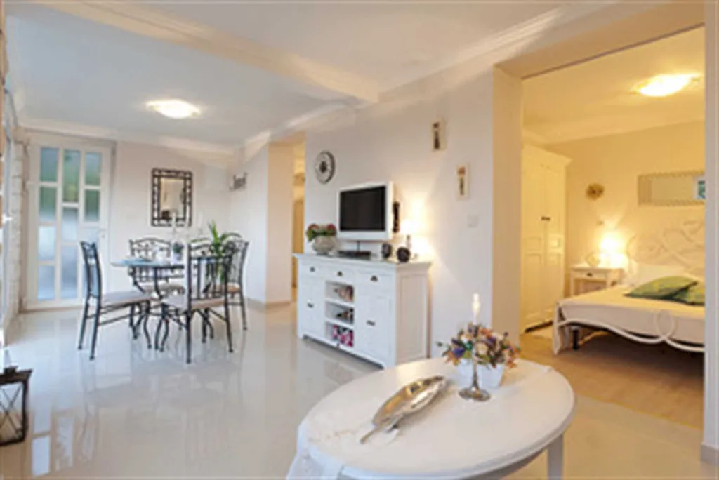 Cavtat Holiday House for 13-15 Guests