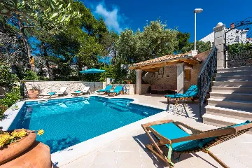 Cavtat Holiday House for 13-15 Guests