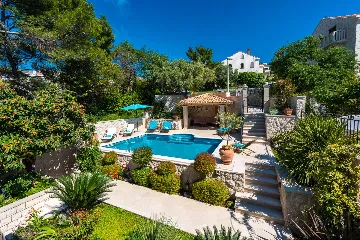 Cavtat Holiday House for 13-15 Guests
