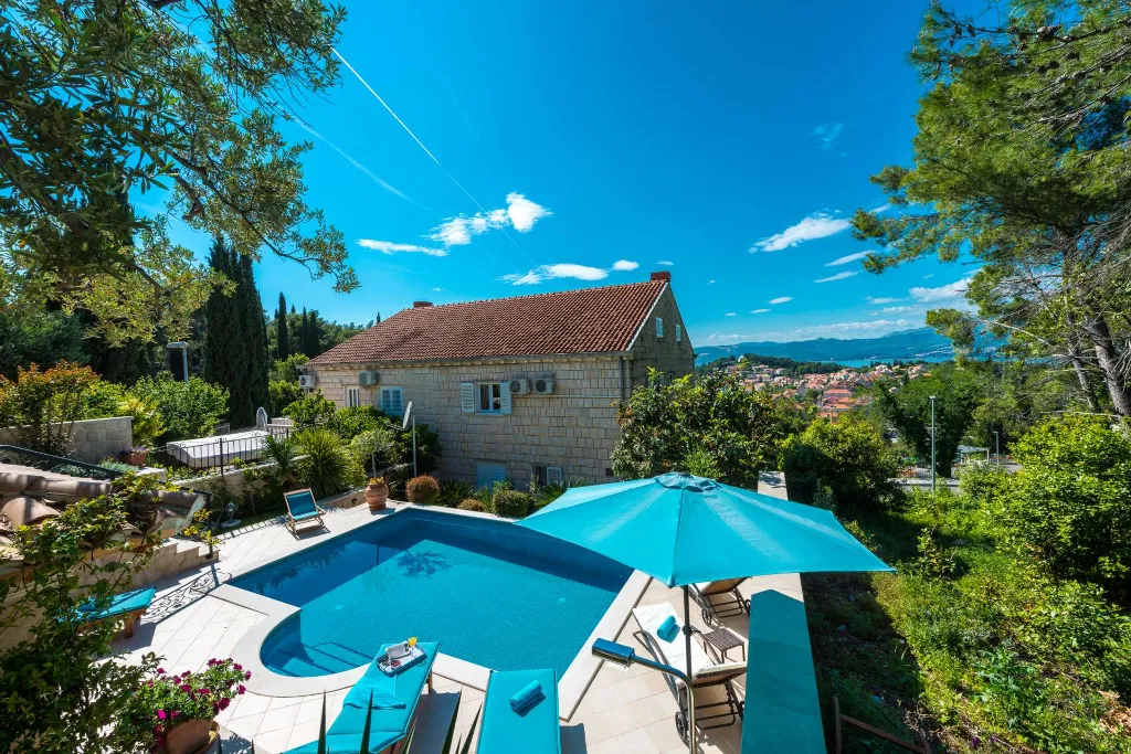 Cavtat Holiday House for 13-15 Guests