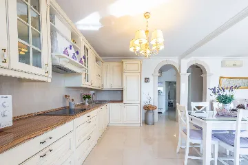 Cavtat Holiday House for 13-15 Guests