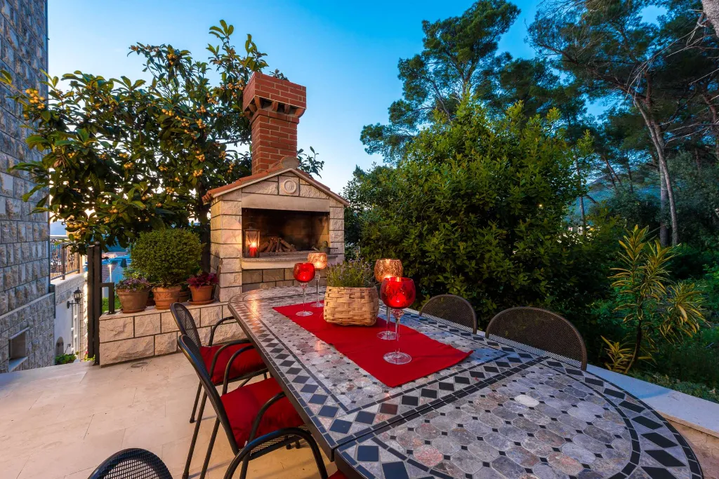 Cavtat Holiday House for 13-15 Guests