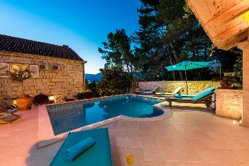 Cavtat Holiday House for 13-15 Guests