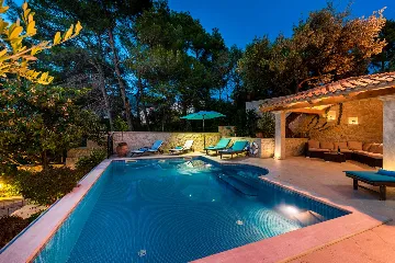 Cavtat Holiday House for 13-15 Guests