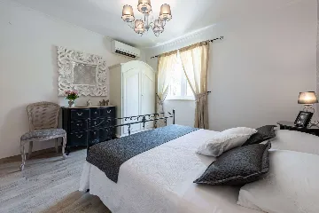 Cavtat Holiday House for 13-15 Guests