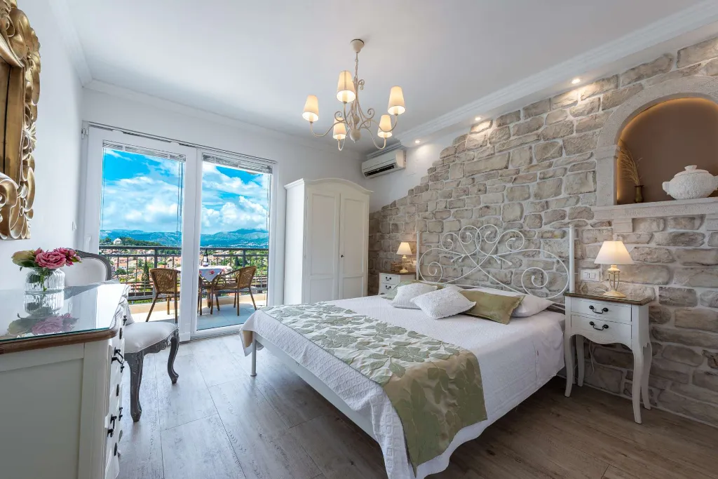 Cavtat Holiday House for 13-15 Guests