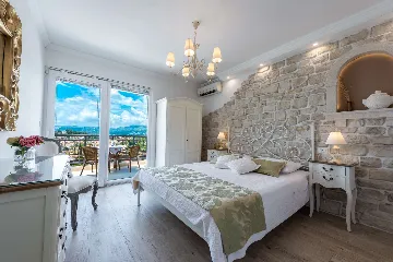 Cavtat Holiday House for 13-15 Guests