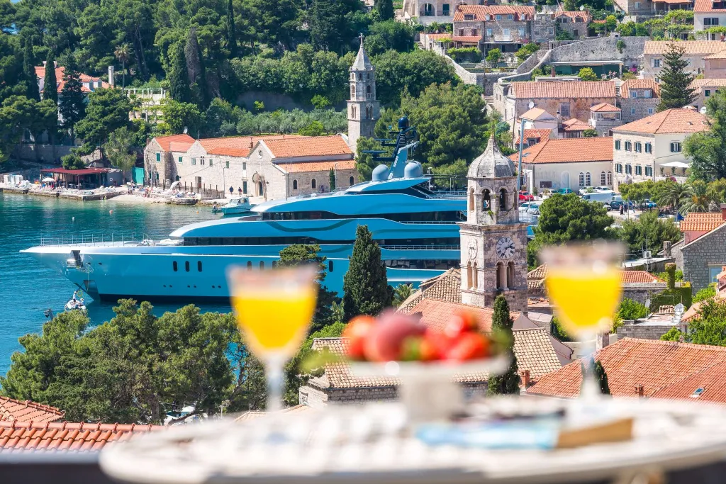 Cavtat Holiday House for 13-15 Guests