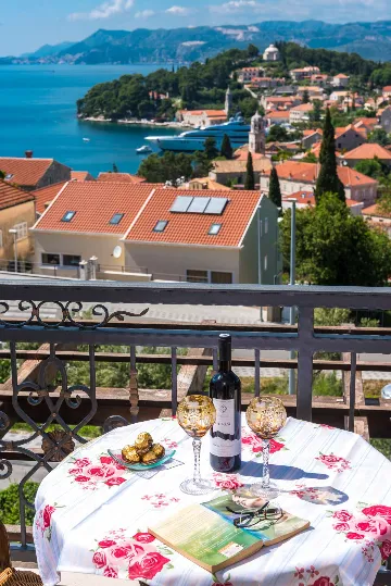 Cavtat Holiday House for 13-15 Guests
