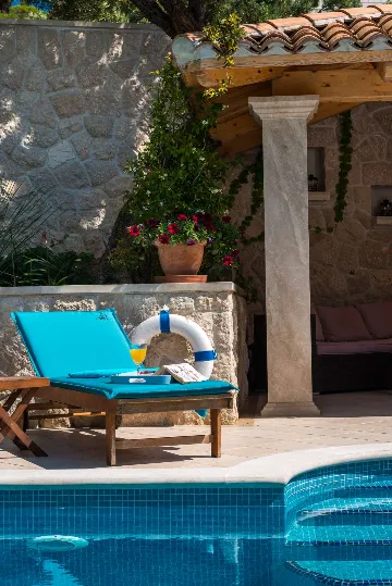 Cavtat Holiday House for 13-15 Guests