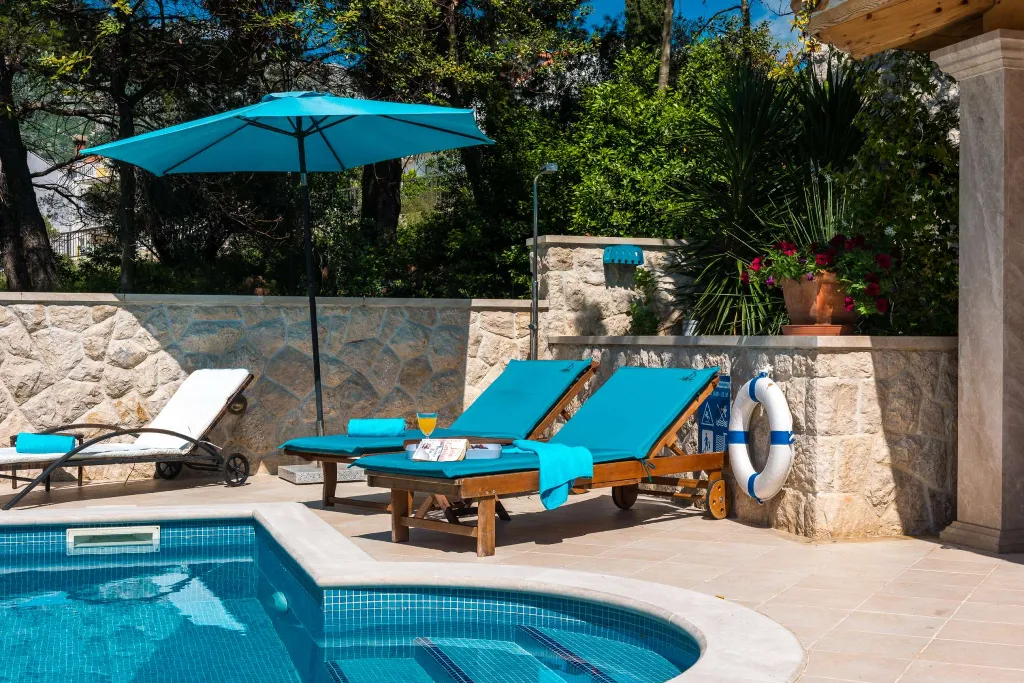 Cavtat Holiday House for 13-15 Guests