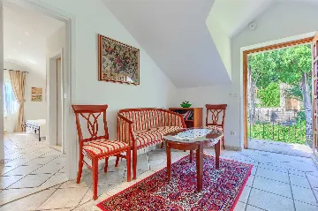 Mlini 4-Bedroom Villa for Up to 10 Guests